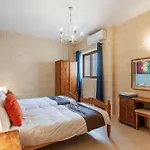 Дом отдыха Nadurin, Large 7 Bedrooms - 2 Pools