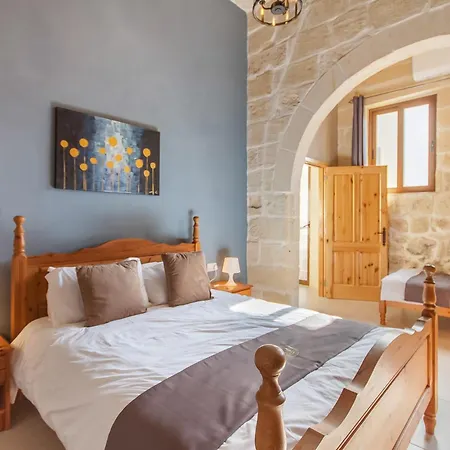 Nadurin, Large 7 Bedrooms - 2 Pools Nadur