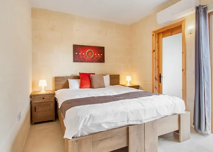 Nadurin, Large 7 Bedrooms - 2 Pools *