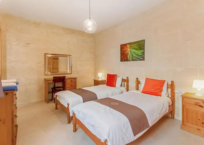 Nadurin, Large 7 Bedrooms - 2 Pools *