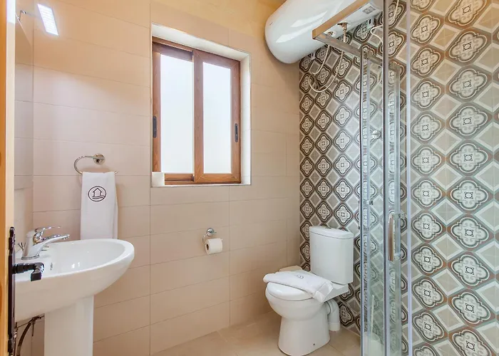 別荘 Nadurin, Large 7 Bedrooms - 2 Pools